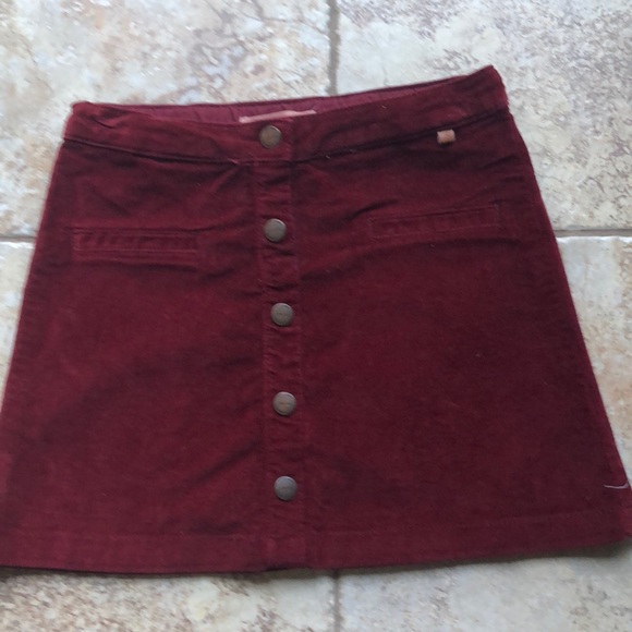 Zara Other - EUC Like New! Zara Girls size 8 maroon skirt Zara Other - EUC Like New! Zara Girls size 8 maroon skirt